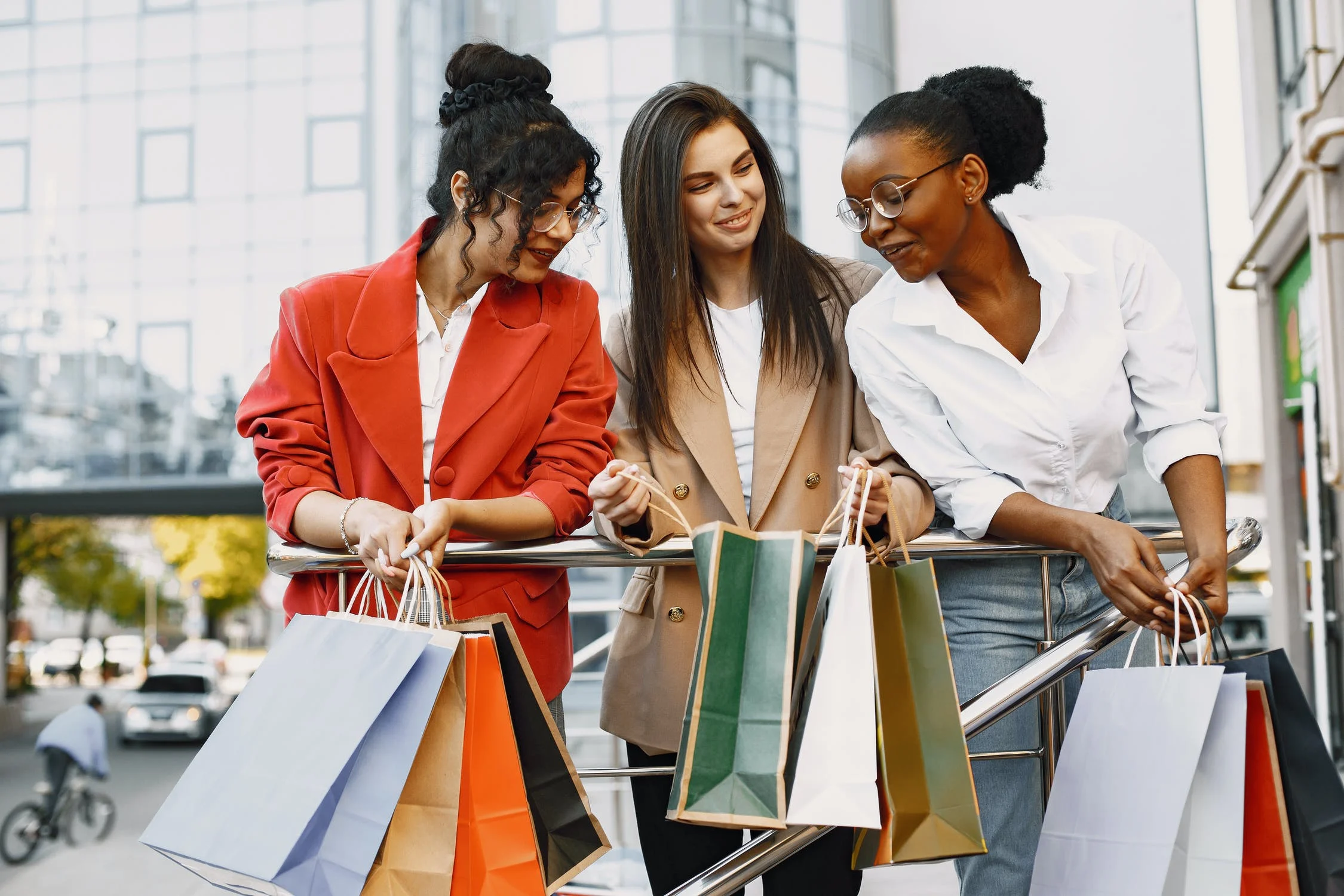 Virtual Squad Shopping: How To Collaboratively Shop Online With Friends