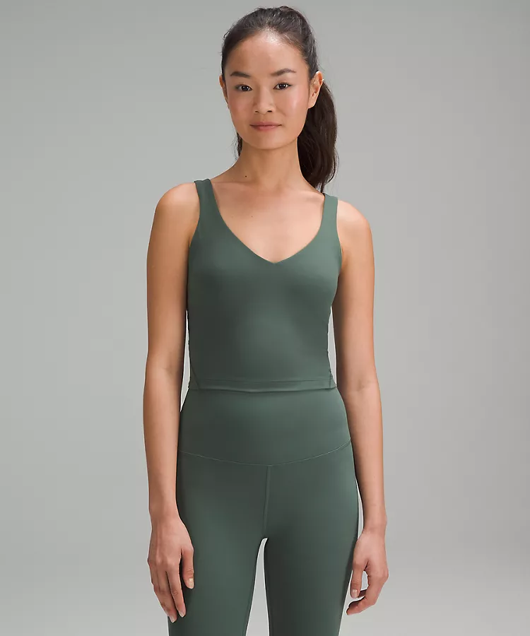 Discover the Top 10 Lululemon Dupes on : Affordable
